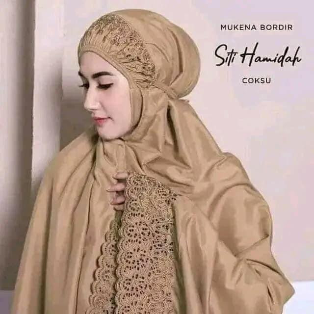 Khadijah Plain Prayerwear/Mukna
